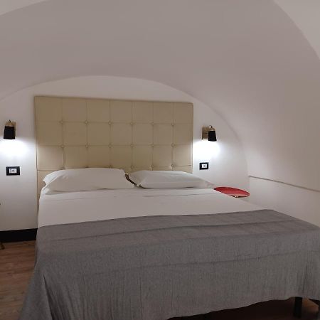 All'1 Di Rajno' Relaxing Aparthotel Lecce Exteriör bild