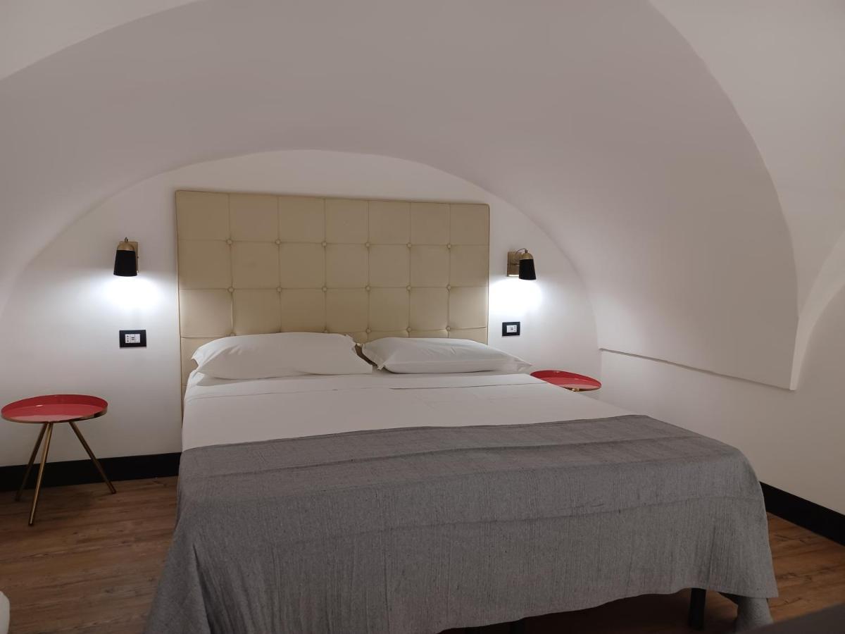 All'1 Di Rajno' Relaxing Aparthotel Lecce Exteriör bild